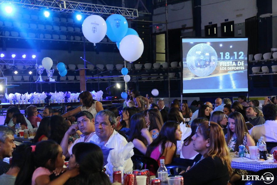 LOS DEPORTES TERMINARON FESTEJANDO